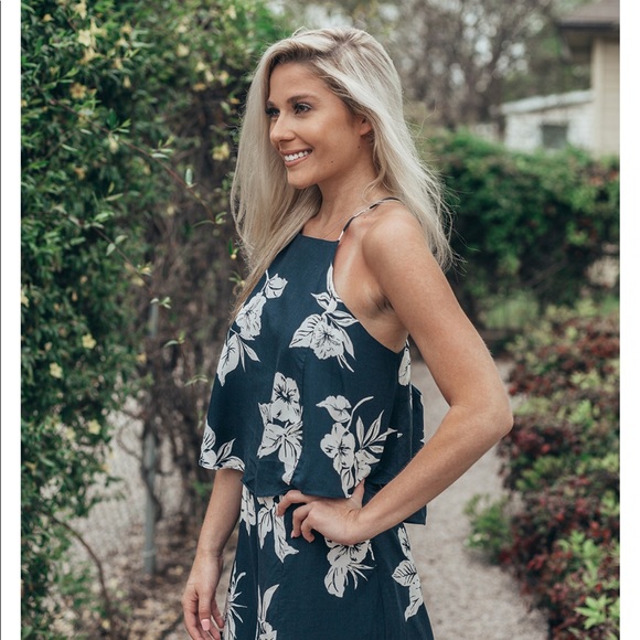 Floral Print X Back Crop Top - Picture 6 of 7